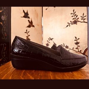 Size 7 Black Patent Leather Loafers